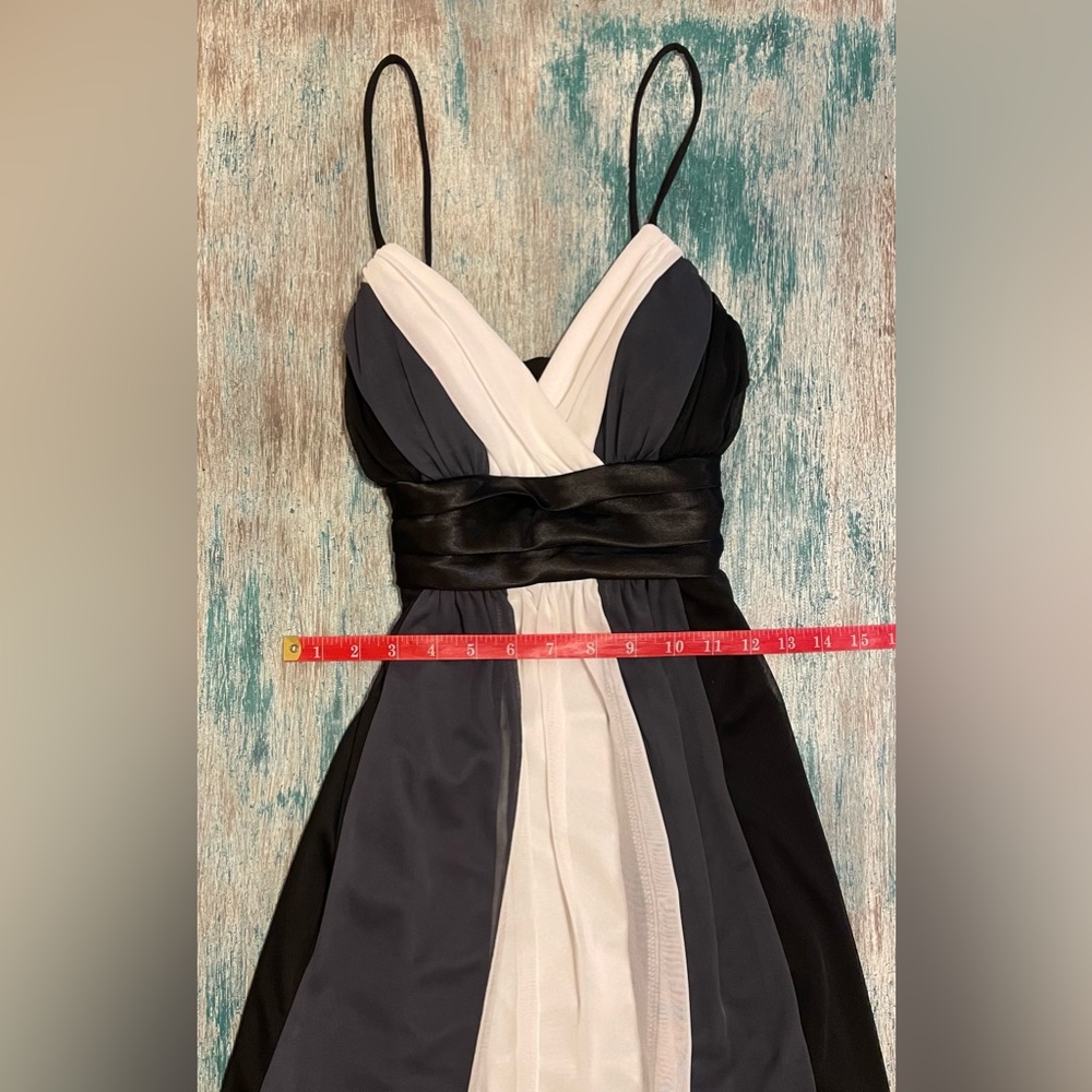 Y2K Vintage Cocktail Dress; Small; black/grey/white - Picture 4 of 9